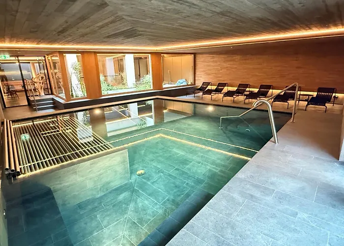 & Croce Bianca Inn Poschiavo