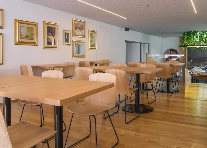 & Croce Bianca 3* Poschiavo